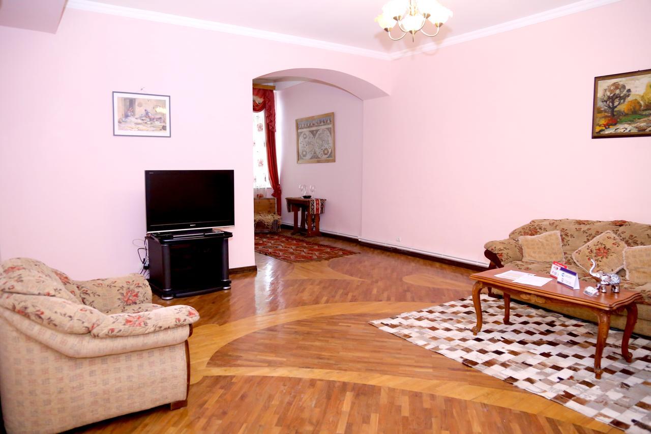 Apartment On 11 Amiryan Street Ереван Экстерьер фото